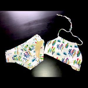 Swimsuit... 🏊‍♀️